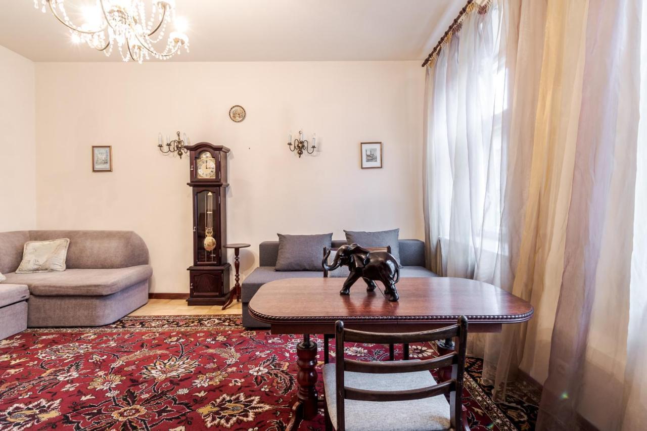 Doroshenka Antique Apartment Lviv Dış mekan fotoğraf