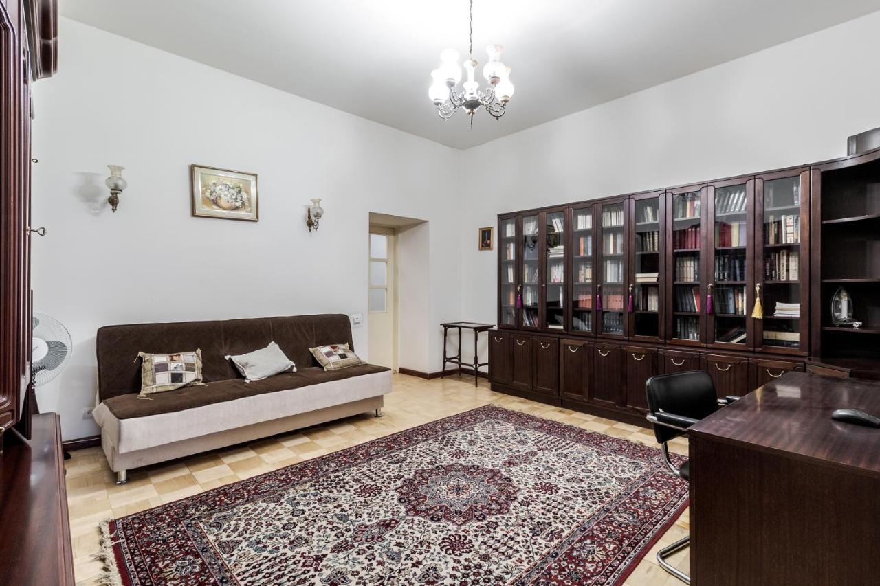 Doroshenka Antique Apartment Lviv Dış mekan fotoğraf