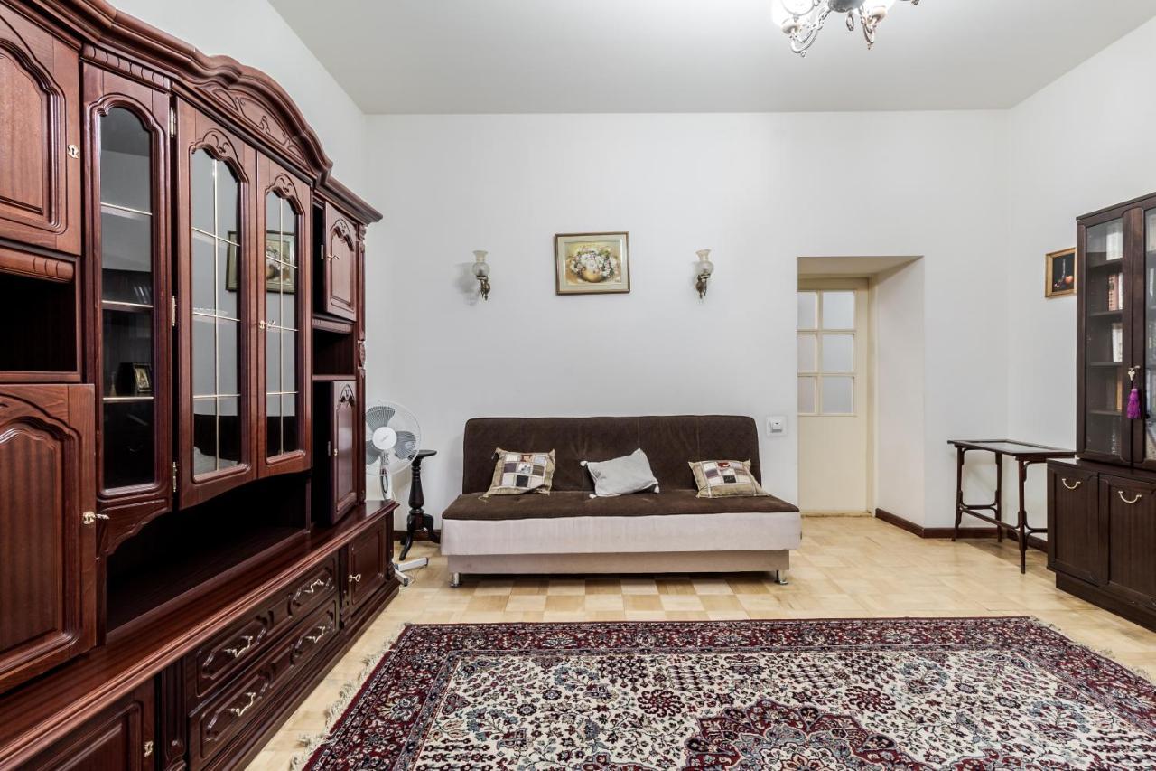 Doroshenka Antique Apartment Lviv Dış mekan fotoğraf