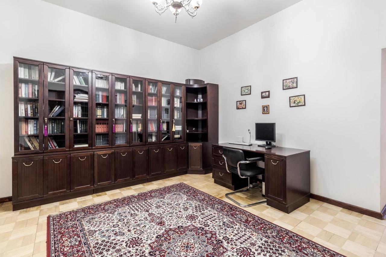 Doroshenka Antique Apartment Lviv Dış mekan fotoğraf